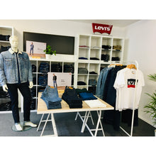 Laden Sie das Bild in den Galerie-Viewer, Jeans One