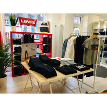 Laden Sie das Bild in den Galerie-Viewer, Jeans One